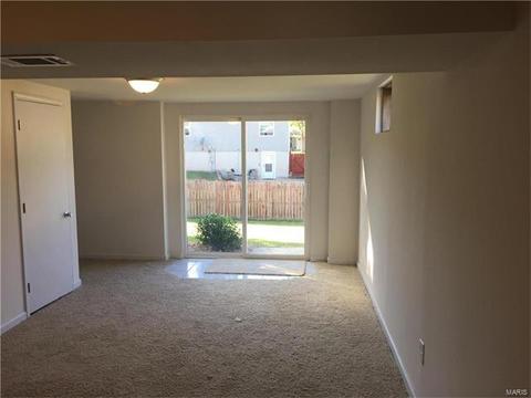 1907 Pebble Brook Dr, O'fallon, MO 63366 photo 13