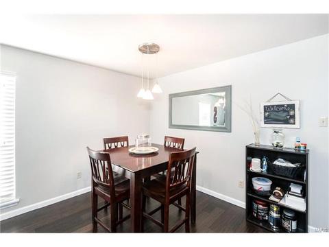 1305 Crossings #A, Ballwin, MO 63021 photo 7
