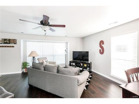1305 Crossings #A, Ballwin, MO 63021 photo 4