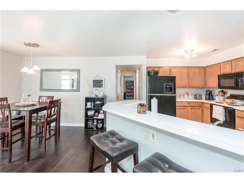 1305 Crossings #A, Ballwin, MO 63021 photo 3