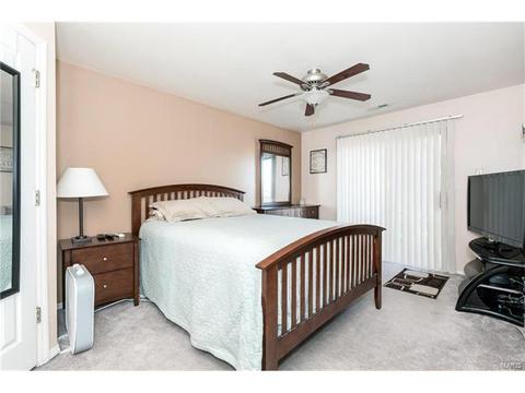 1305 Crossings #A, Ballwin, MO 63021 photo 12