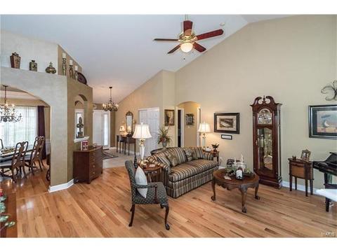 6 Emerson Ct, O'fallon, MO 63366 photo 8