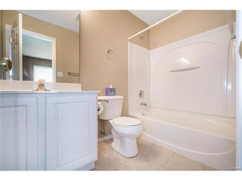 748 Hyde Dr, O'fallon, MO 63366 photo 11