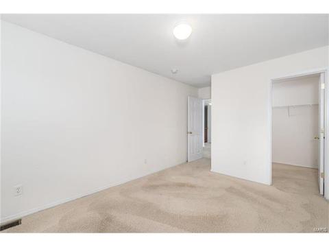 748 Hyde Dr, O'fallon, MO 63366 photo 16