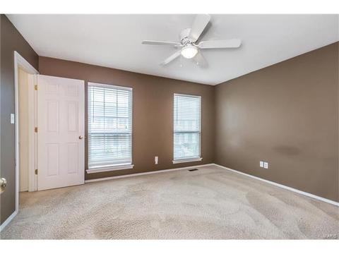 748 Hyde Dr, O'fallon, MO 63366 photo 9