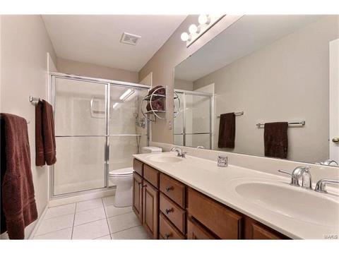 633 Castle Meadows Ct, Ballwin, MO 63021 photo 23
