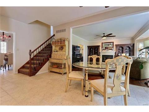 633 Castle Meadows Ct, Ballwin, MO 63021 photo 13