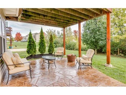 202 Springbeach Dr, O'fallon, MO 63368 photo 3