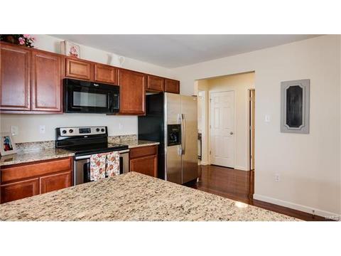 202 Springbeach Dr, O'fallon, MO 63368 photo 14