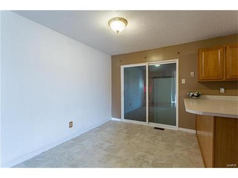 1018 Saint Paul Ln, O'fallon, MO 63366 photo 7