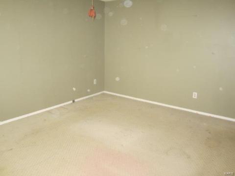 225 Valleyoak, Ballwin, MO 63021 photo 12
