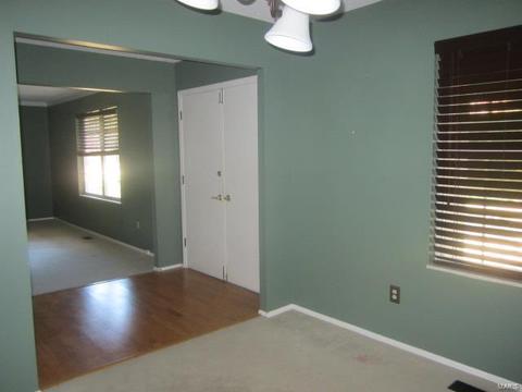 225 Valleyoak, Ballwin, MO 63021 photo 3