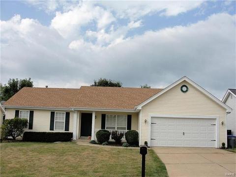 156 Royallmanor Ln, O'fallon, MO 63368 photo 1