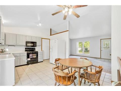 42 Westbrook Dr, O'fallon, MO 63366 photo 7