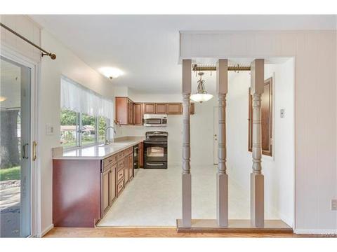 548 Lemonwood Dr, Ballwin, MO 63021 photo 10