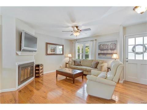 1108 Holgate Dr, Manchester, MO 63021 photo 3
