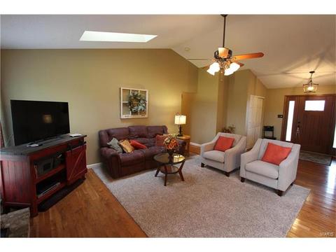 2059 Moondance Ct, O'fallon, MO 63368 photo 4