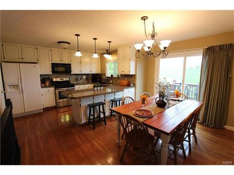 2059 Moondance Ct, O'fallon, MO 63368 photo 5