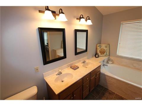 2059 Moondance Ct, O'fallon, MO 63368 photo 13