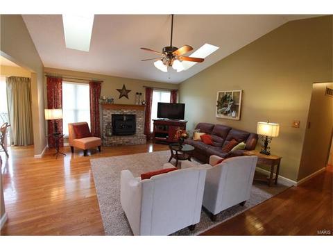 2059 Moondance Ct, O'fallon, MO 63368 photo 3