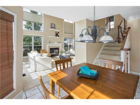 421 Eagle Pointe Lndg, Eureka, MO 63025 photo 14