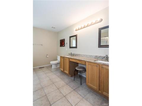 708 Emerald Oaks Ct, Eureka, MO 63025 photo 31