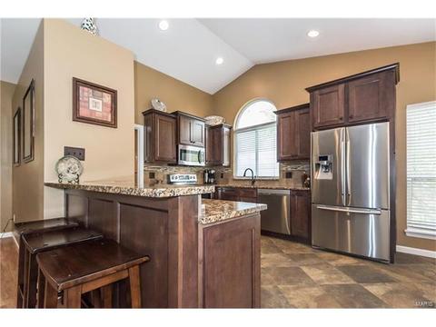 747 Trago Creek Dr, Ballwin, MO 63021 photo 12