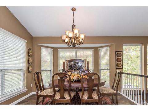 747 Trago Creek Dr, Ballwin, MO 63021 photo 10