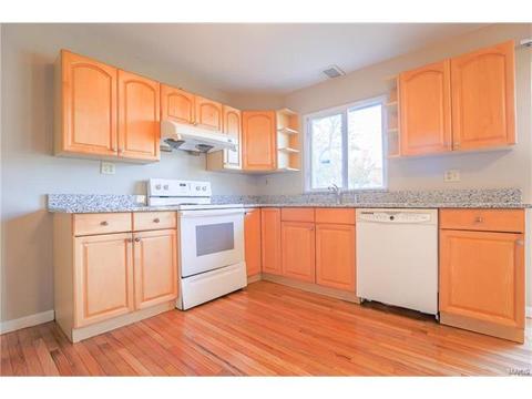 703 Guenevere Dr, Ballwin, MO 63011 photo 22