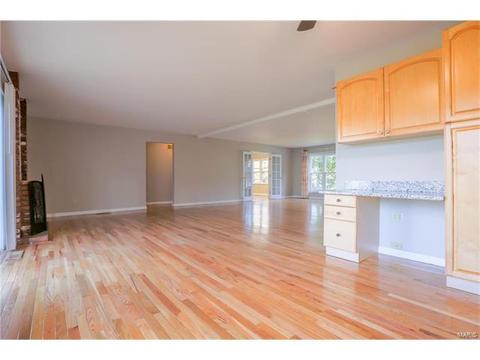 703 Guenevere Dr, Ballwin, MO 63011 photo 20