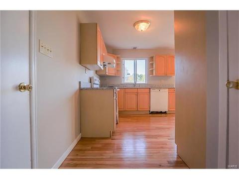 703 Guenevere Dr, Ballwin, MO 63011 photo 11