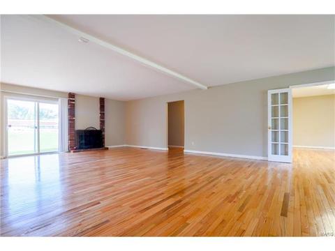 703 Guenevere Dr, Ballwin, MO 63011 photo 12