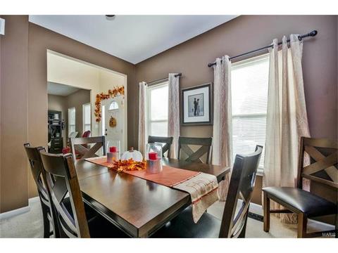 907 Saint Joseph Ave, O'fallon, MO 63366 photo 4