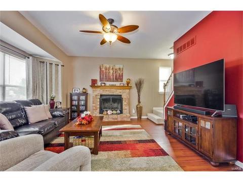 907 Saint Joseph Ave, O'fallon, MO 63366 photo 9