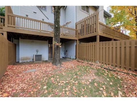 1220 Meramec Heights Dr, Ballwin, MO 63021 photo 7