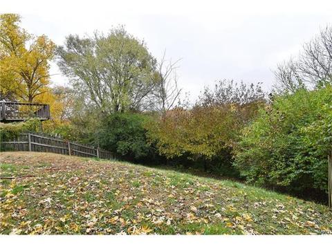 432 Country Downs Dr, Ballwin, MO 63021 photo 2