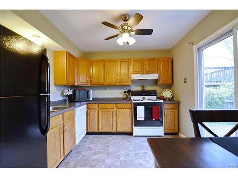 432 Country Downs Dr, Ballwin, MO 63021 photo 11