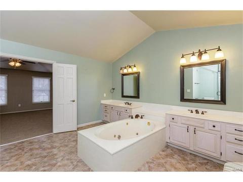 736 Carman Meadows Dr, Manchester, MO 63021 photo 31