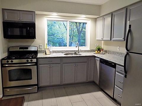 1071 Briarhurst Dr, Manchester, MO 63021 photo 12