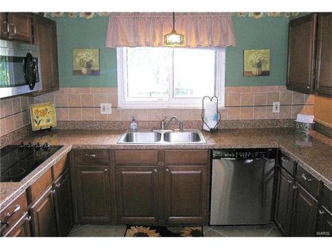 404 Brass Lamp Dr, Ballwin, MO 63011 photo 7