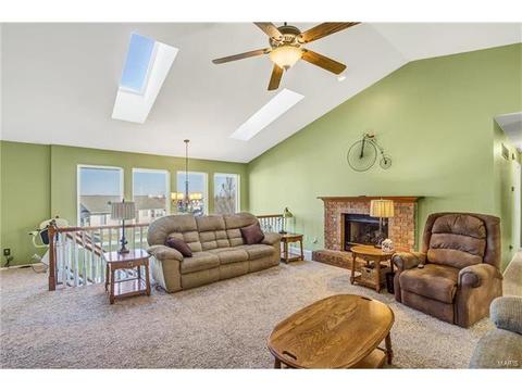 9 Quillpen Ct, O'fallon, MO 63366 photo 2