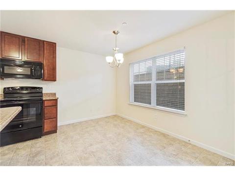 511 Bramblett Hls, O'fallon, MO 63366 photo 6