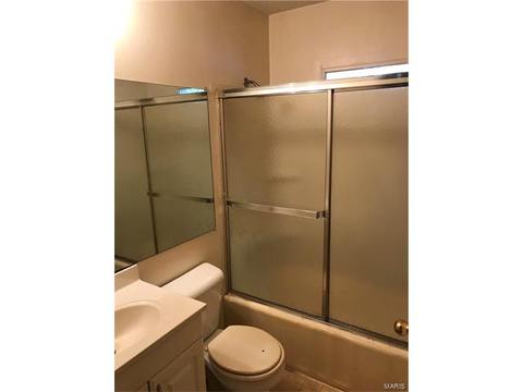 38 Lee Dr, Saint Charles, MO 63301 photo 6