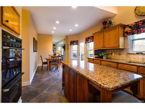 705 Arbor Ridge Ct, Ballwin, MO 63021 photo 28