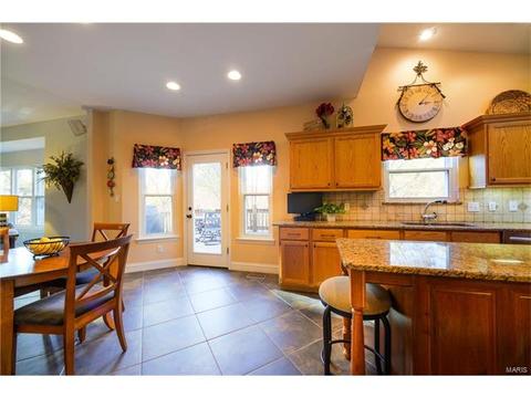 705 Arbor Ridge Ct, Ballwin, MO 63021 photo 22