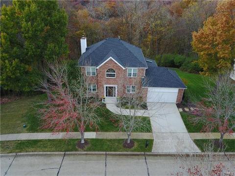705 Arbor Ridge Ct, Ballwin, MO 63021 photo 2