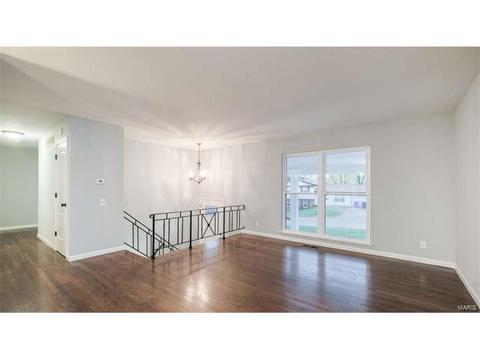 3369 Bristol Hall, Bridgeton, MO 63044 photo 5