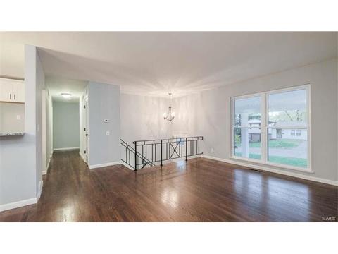 3369 Bristol Hall, Bridgeton, MO 63044 photo 6