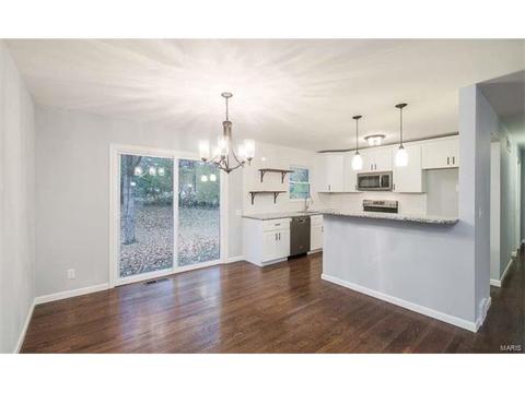 3369 Bristol Hall, Bridgeton, MO 63044 photo 8