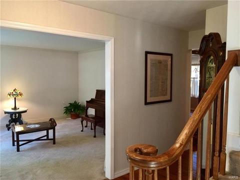 215 Spring Oaks Dr, Ballwin, MO 63011 photo 8